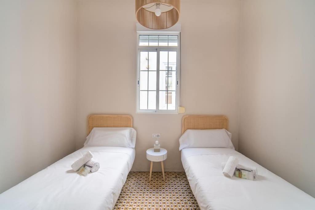 Apartment Mosaic Giralda Sevilla Buitenkant foto